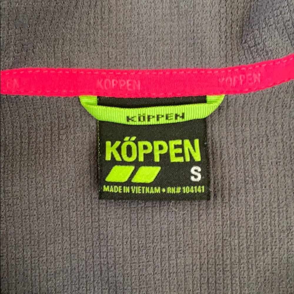 Koppen Women’s Dark Gray and Pink Coat - Picture 3 of 5